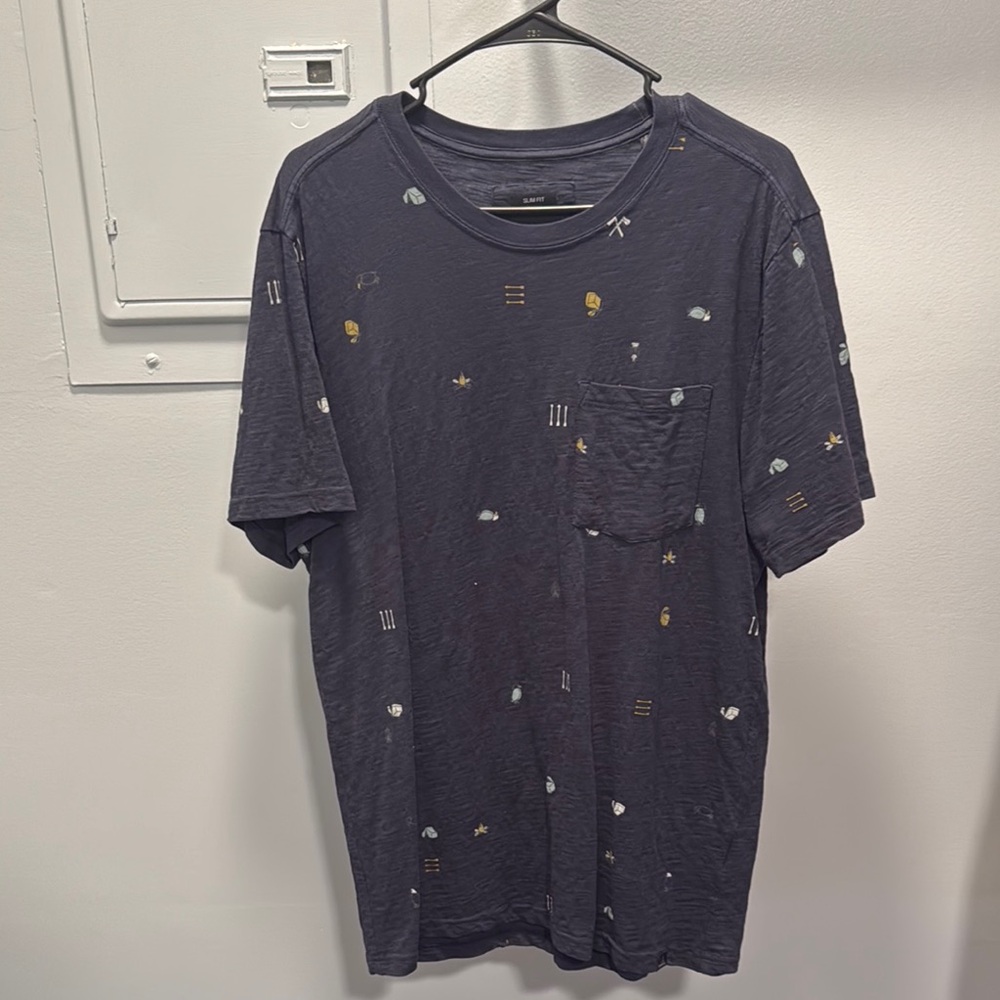 Men's Navy Graphic T-Shirt